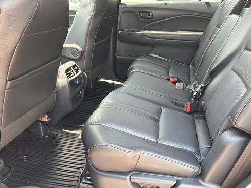 Used 2023 Honda Passport TrailSport image 21
