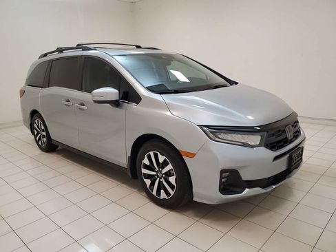 Certified 2025 Honda Odyssey EX-L image 27