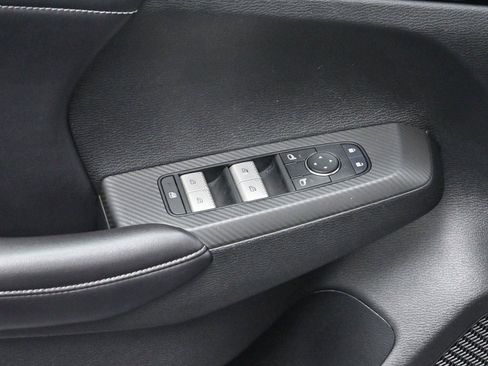 Used 2022 Mitsubishi Outlander SE image 12