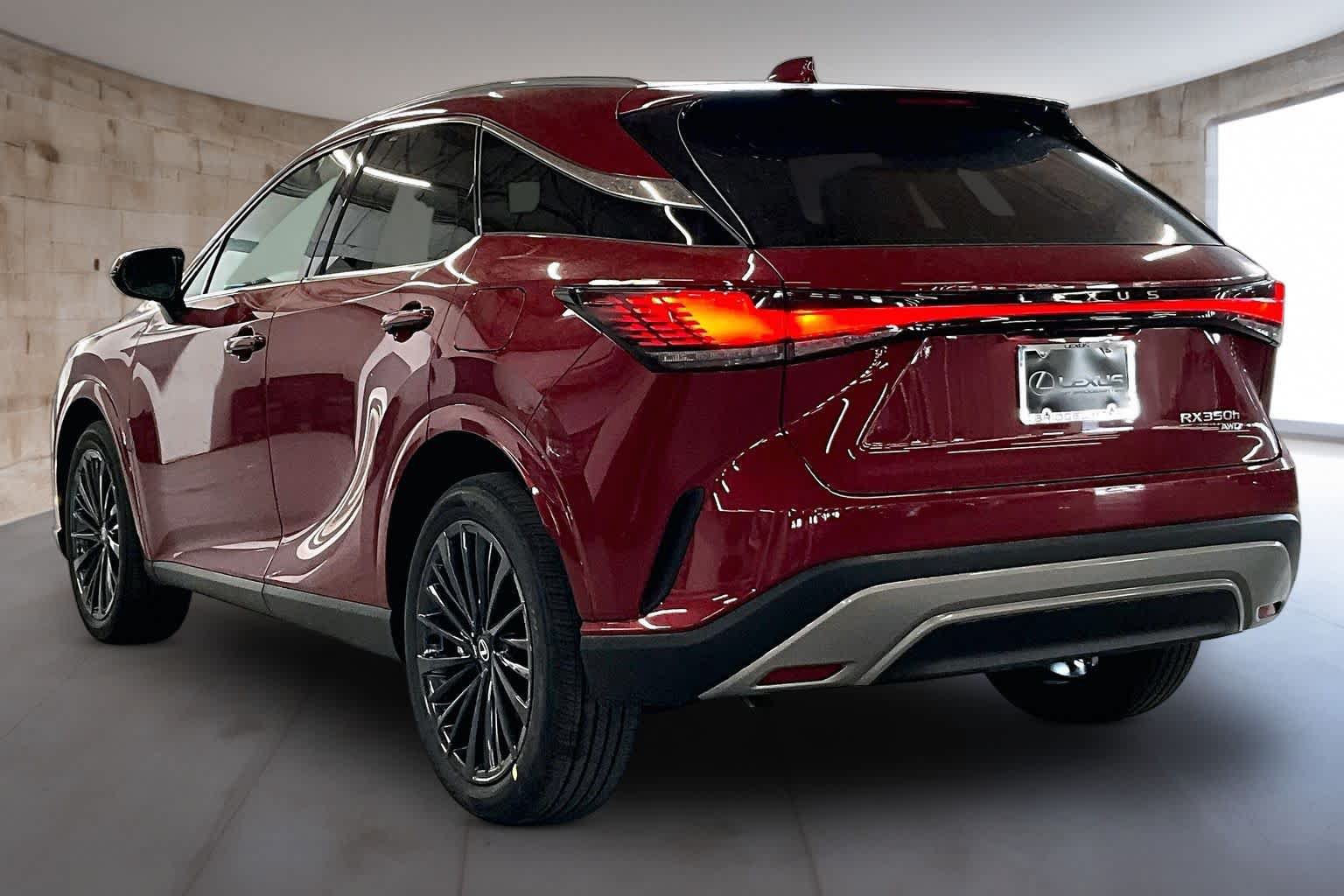 New 2026 Lexus RX 350h AWD/4WD image 3