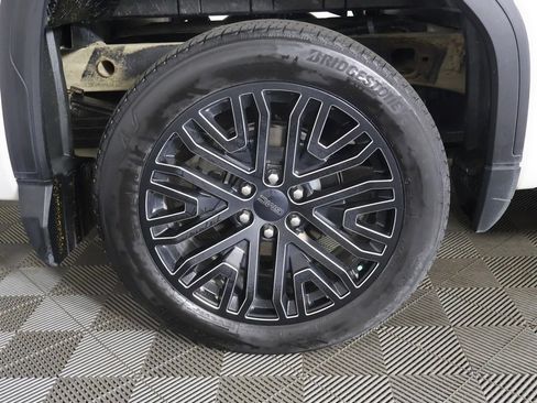 Used 2022 GMC Sierra 1500 Denali Ultimate AWD/4WD image 25