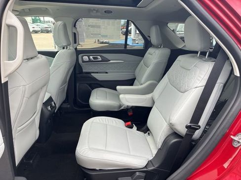 New 2026 Ford Explorer Platinum w/ LUX Leather Package AWD/4WD image 23