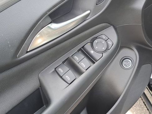 New 2026 Buick Envista Sport Touring FWD image 17