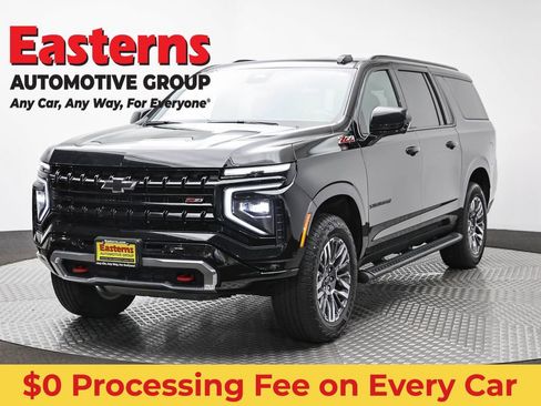 Used 2025 Chevrolet Suburban Z71 AWD/4WD image 1