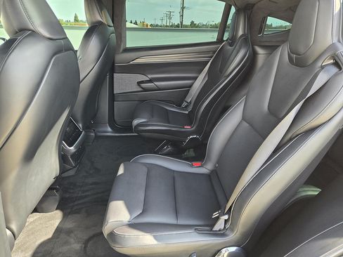 Used 2022 Tesla Model X Plaid AWD/4WD image 22