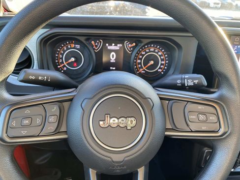 New 2026 Jeep Gladiator Sport image 12