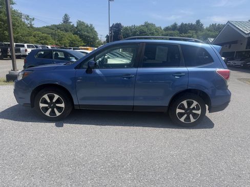 Used 2018 Subaru Forester 2.5i Premium w/ All-Weather Package AWD/4WD image 2