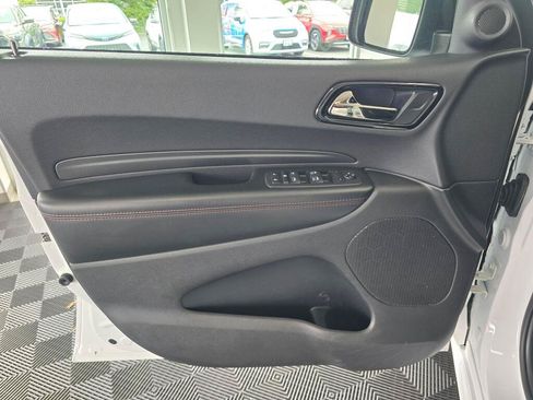 Used 2025 Dodge Durango GT AWD/4WD image 19