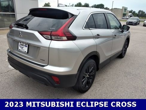 Used 2023 Mitsubishi Eclipse Cross LE image 9