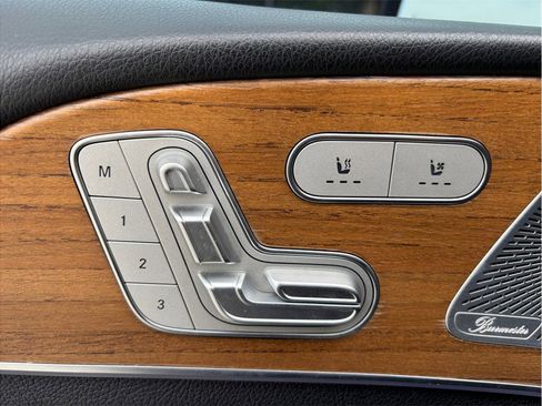 Used 2020 Mercedes-Benz GLE 450 4MATIC w/ AMG Line Exterior image 21