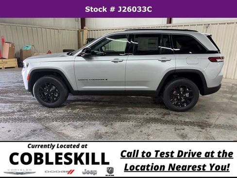 New 2026 Jeep Grand Cherokee Altitude AWD/4WD image 8