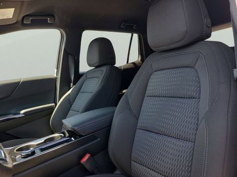 New 2026 Chevrolet Equinox LT image 18