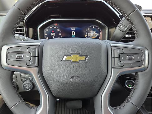 Used 2026 Chevrolet Silverado 2500 LT w/ Convenience Package image 24