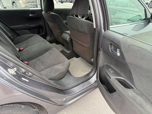 Used 2013 Honda Accord LX image 11