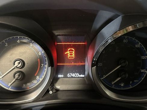 Used 2015 Toyota Corolla S image 21