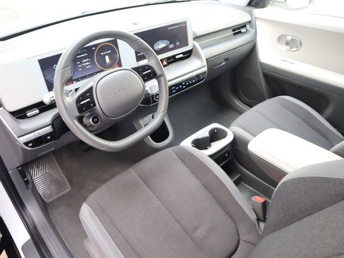 Used 2024 Hyundai Ioniq 5 SE AWD/4WD image 23