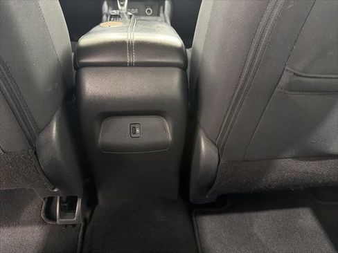 Used 2021 Nissan Sentra SV w/ Electronics Package FWD image 24