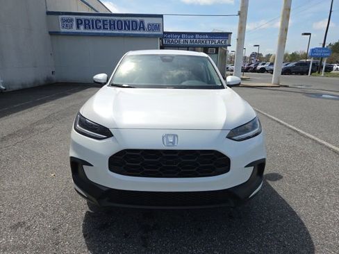 New 2026 Honda HR-V LX image 8