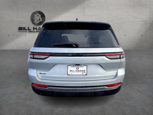 New 2026 Jeep Grand Cherokee Laredo image 7