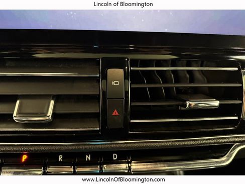 Used 2022 Lincoln Navigator Reserve image 36