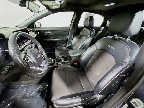 Used 2023 Kia Forte GT-Line w/ GT-Line Premium Package image 20