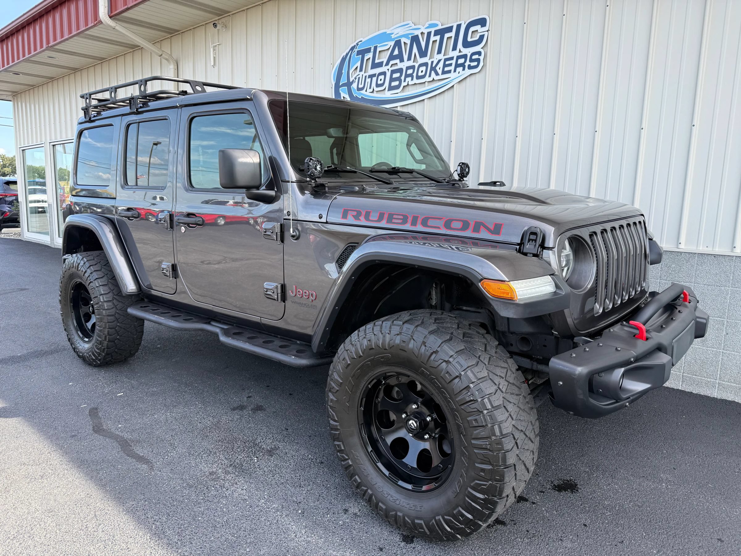 Used 2020 Jeep Wrangler Unlimited Rubicon w/ Dual Top Group AWD/4WD image 4