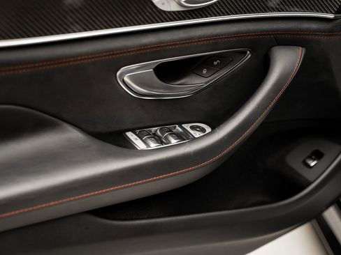 Used 2019 Mercedes-Benz AMG GT 63 S image 60