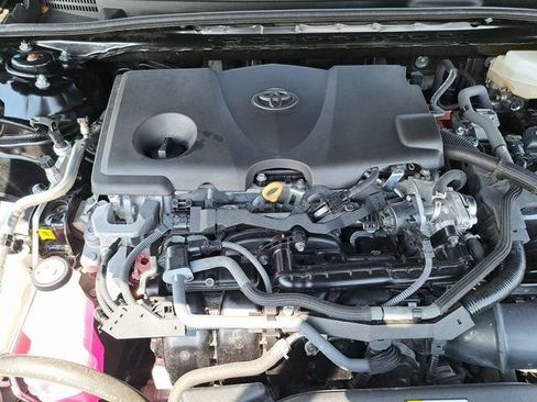 Used 2025 Toyota Camry SE w/ Convenience Package FWD image 33