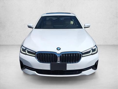 Used 2023 BMW 530i w/ Convenience Package image 2