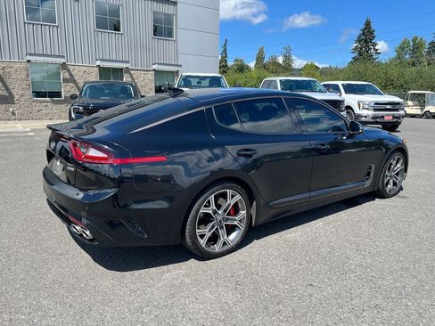 Used 2018 Kia Stinger GT2 AWD/4WD image 6