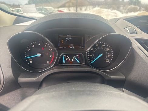 Used 2018 Ford Escape SE image 31