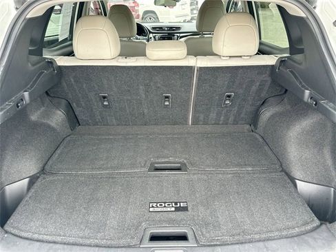 Used 2021 Nissan Rogue Sport SL image 9