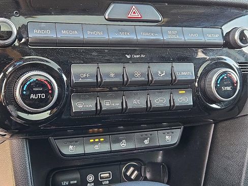 Used 2017 Kia Sportage SX image 17