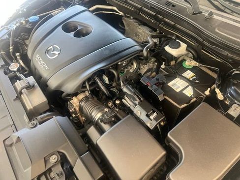 Used 2018 MAZDA MAZDA3 Sport FWD image 29