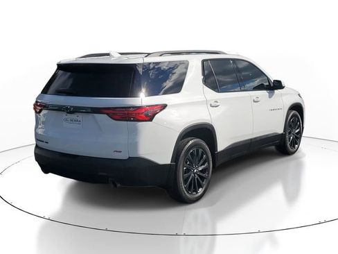 Used 2023 Chevrolet Traverse RS AWD/4WD image 4