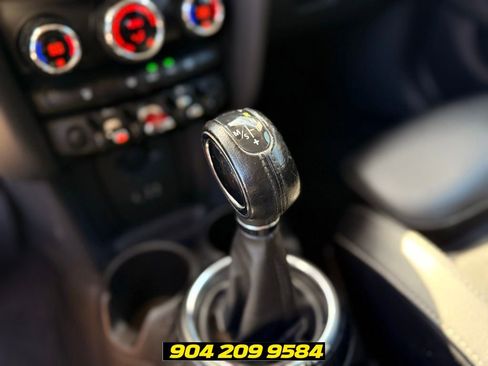 Used 2015 MINI Cooper 4-Door Hardtop FWD image 16