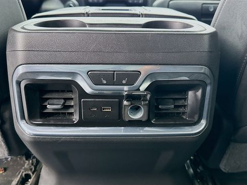 Used 2020 GMC Sierra 1500 AT4 w/ AT4 Premium Package AWD/4WD image 16