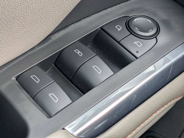 Certified 2026 Chevrolet Traverse LT w/ Driver Confidence Package FWD image 24