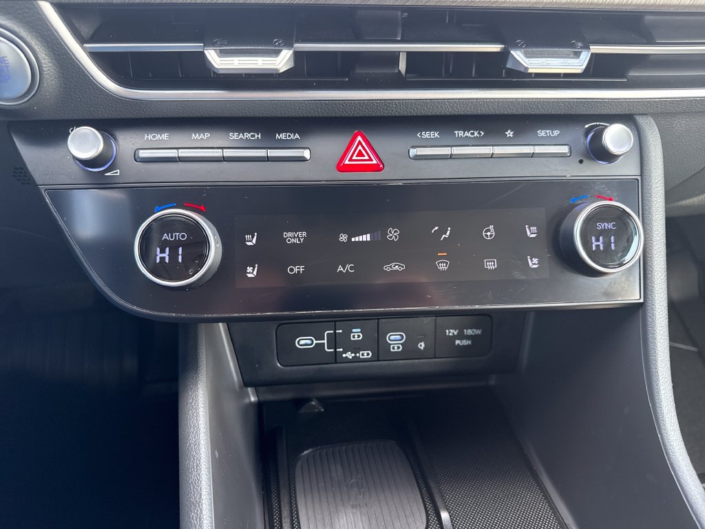 Certified 2025 Hyundai Sonata Limited FWD image 31