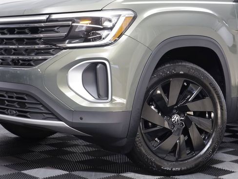 New 2026 Volkswagen Atlas SE image 4