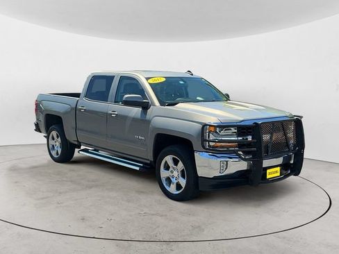 Used 2017 Chevrolet Silverado 1500 LT w/ Texas Edition RWD image 3