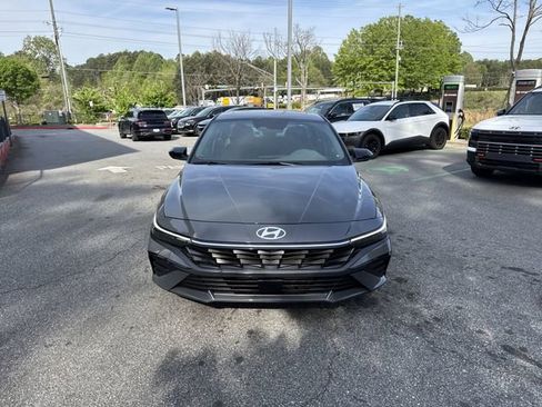 New 2026 Hyundai Elantra SEL Sport Premium FWD image 2