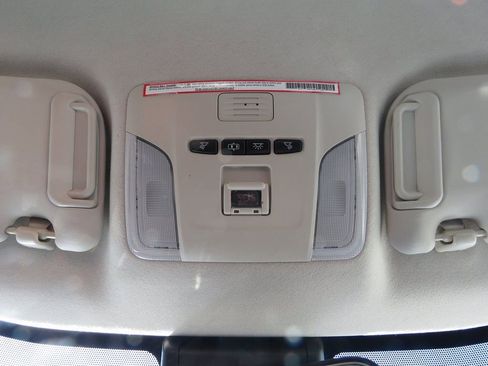 Used 2020 Toyota Corolla LE image 26