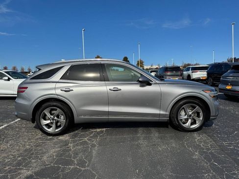 New 2026 Genesis GV70 2.5T Select image 2