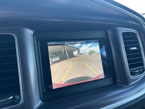 Used 2020 Dodge Charger SXT w/ Leather Interior Group RWD image 23