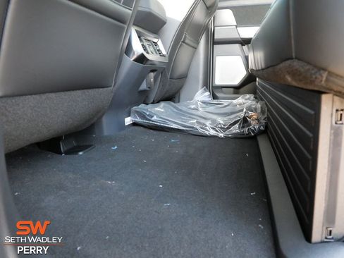 New 2026 Ford F350 Platinum w/ FX4 Off-Road Package image 16