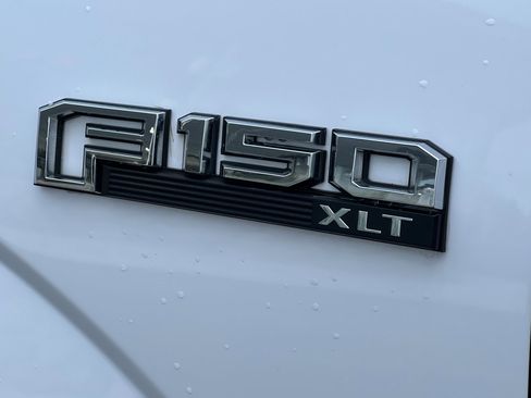 Used 2015 Ford F150 XLT w/ Equipment Group 302A Luxury image 7