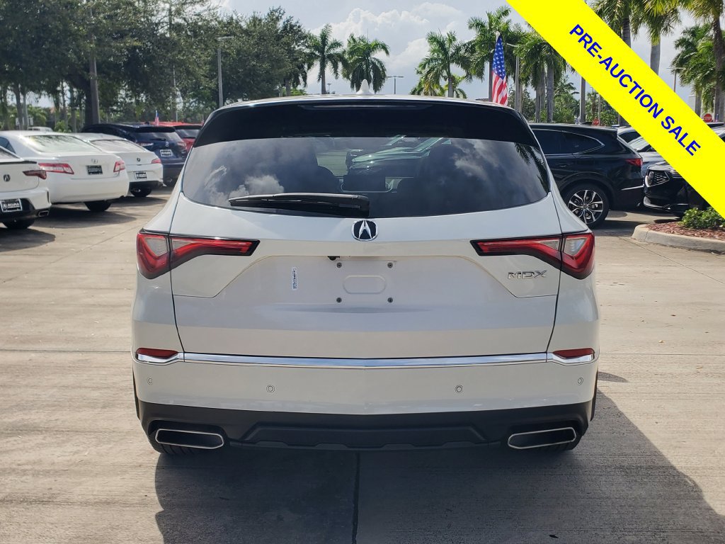 Used 2024 Acura MDX w/ Technology Package FWD image 6