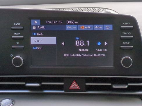 Certified 2025 Hyundai Elantra Sport image 17