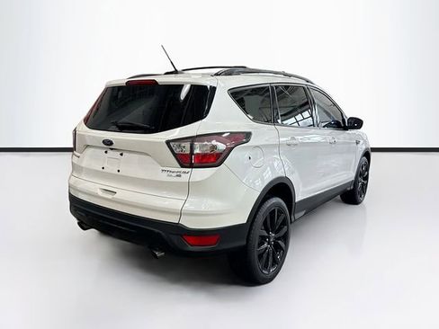 Used 2017 Ford Escape Titanium image 6